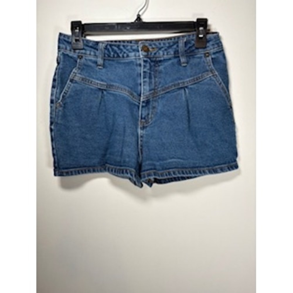 High Waisted Pleated Western Yoke Wild Fable‎ Denim Shorts Size 8 Boho Summer